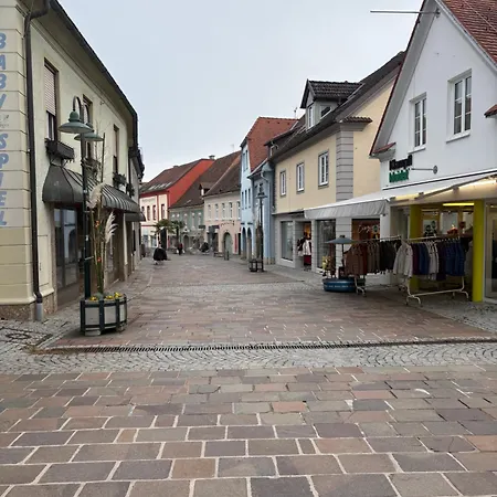 Mitten In Der Altstadt Und Der Thermenregion, Neu Und Ruhig *