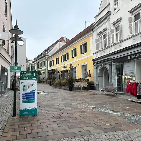 Mitten In Der Altstadt Und Der Thermenregion, Neu Und Ruhig